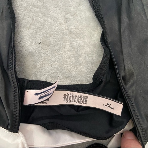 New! Victoria’s Secret Bow-Topped High-Neck Teddy black 4315 - Picture 7 of 10